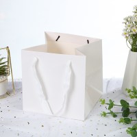 White_Paper_Bag_Cubic
