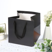 Black_Paper_Bag_Cubic